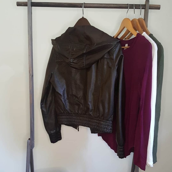 faux leather jacket - Picture 3 of 4